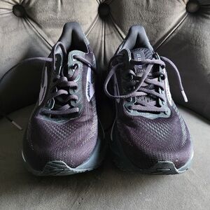 Brooks Black and Gray Sneakers